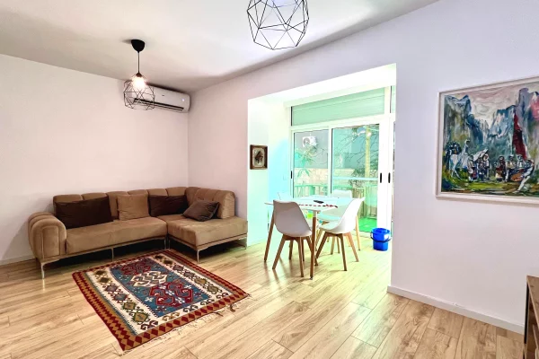 Shtepi me qera Apartament ne Tirane, 2+1, Mobilimi E mobiluar, Pagesa 70,000  Leke.
