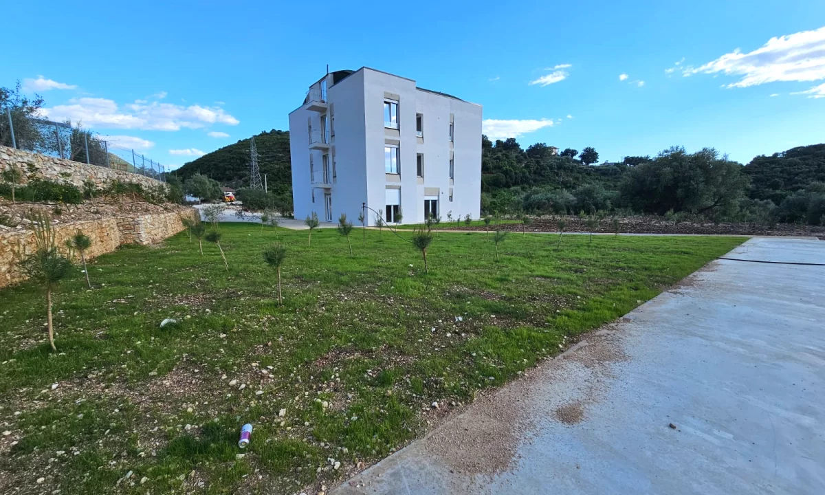 Appartamento in vendita a Tirana 1+1, Vuoto