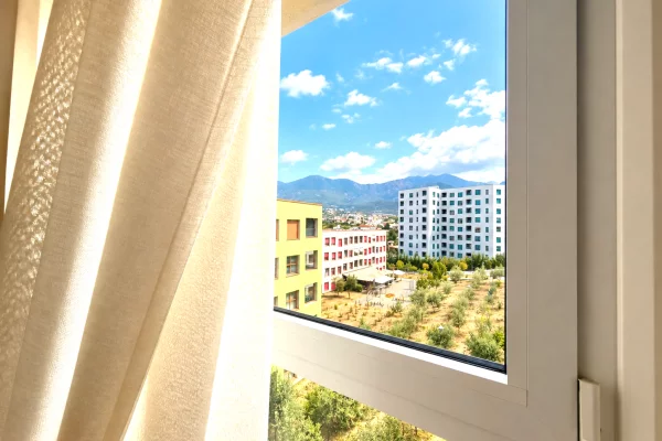 Shtepi ne shitje Apartament ne Tirane, 2+1, Mobilimi E mobiluar, Pagesa 180,000  Euro.