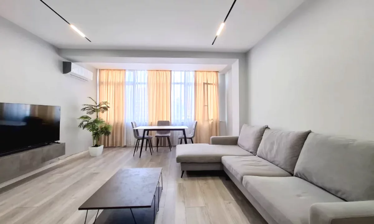 Shtepi ne shitje Apartament ne Tirane, 2+1, Mobilimi E mobiluar, Pagesa 250,000  Euro.