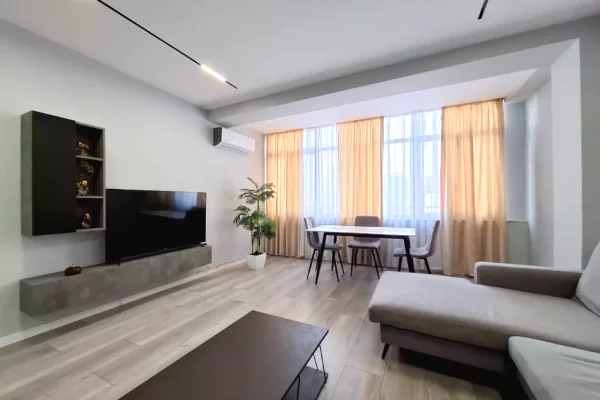 Shtepi ne shitje Apartament ne Tirane, 2+1, Mobilimi E mobiluar, Pagesa 250,000  Euro.
