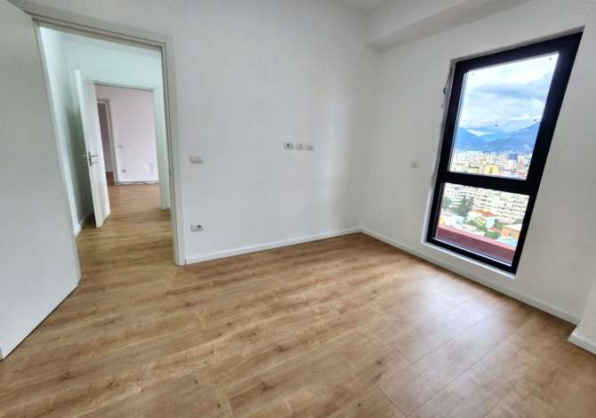 Ambient biznesi me qera 3+1 ne Tirane - 970 Euro