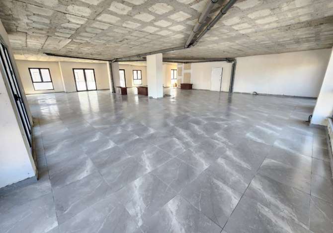 OFERTE (1450Euro/m2): Amb **Open Space 320.7m2 ( te Casa Italia - Dogana | Buze Autostrade) 100% i Ri -