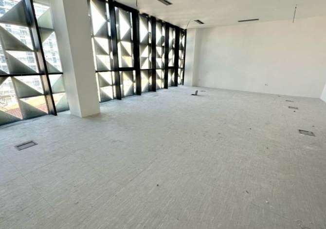 Business Property in Sale 3+1 in Tirana - 580,000 Euro