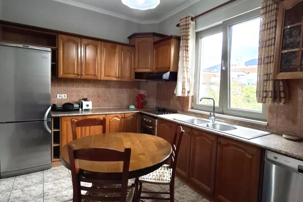 Luxury villas for rent in Tirana 3+1, Furnished