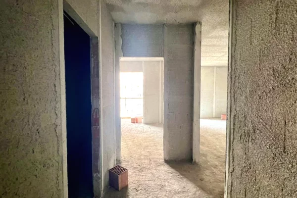 Apartment for sale in Tirana 1+1, Emty