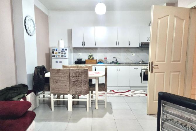 Shtepi ne shitje Apartament ne Tirane, 1+1, Mobilimi Bosh, pa mobiluar, Pagesa 194,400  Euro.