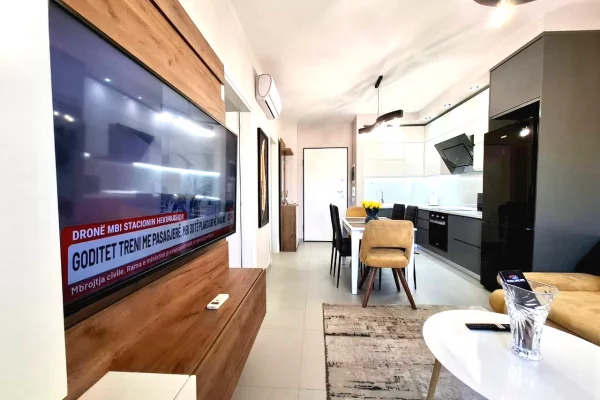 Shtepi me qera Apartament ne Tirane, 1+1, Mobilimi E mobiluar, Pagesa 800  Euro.