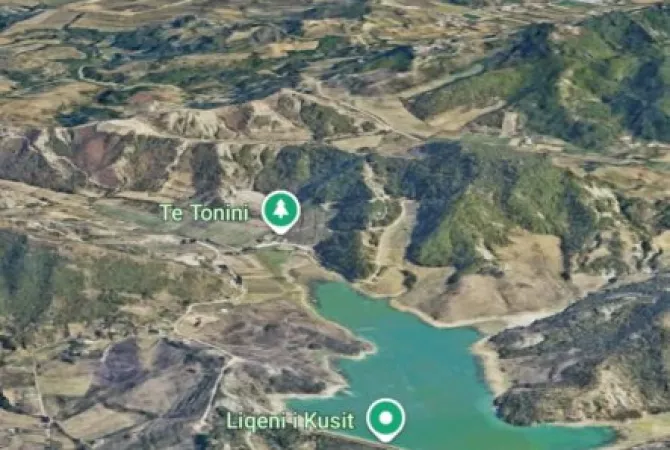 SHITET: 🟤 Toke Vreshte Ne Kashar ( Buze Liqenit te Kusit / Kasharit )📍Sip. 9000 m2 ( 540,000Euro)