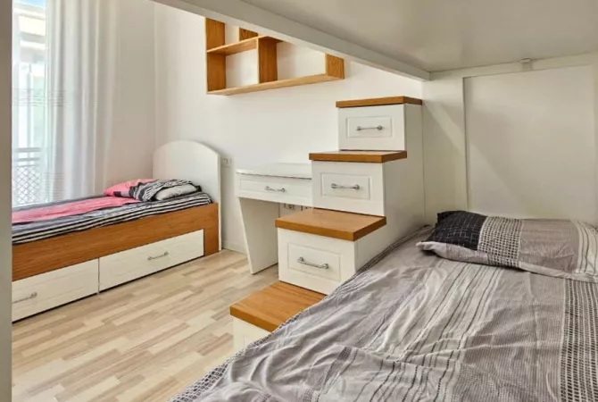 Shtepi me qera Apartament ne Tirane, 1+1, Mobilimi E mobiluar, Pagesa 1,280  Euro.