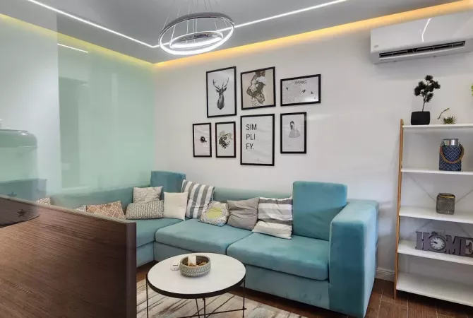 Shtepi me qera Apartament ne Tirane, 1+1, Mobilimi E mobiluar, Pagesa 720  Euro.