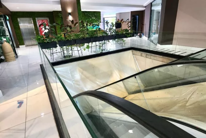 Business Property for Rent 1+1 in Tirana - 9,000 Euro