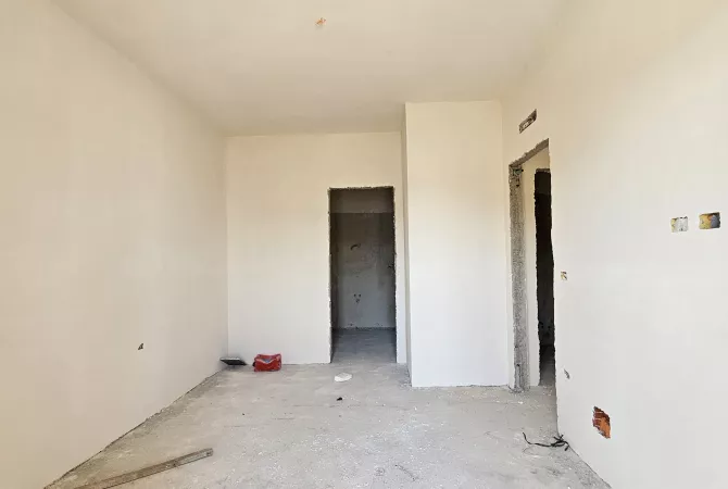 House for Sale Apartment in Tirana, 2+1, Furniture Emty, Payment 122,000  Euro.