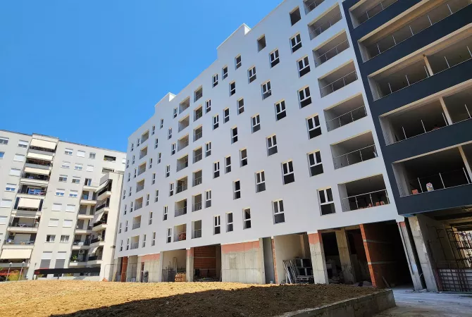 Apartment for sale in Tirana 2+1, Emty