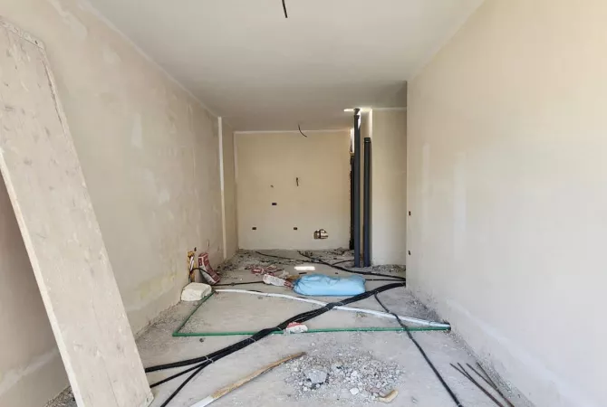 Apartment for sale in Tirana 2+1, Emty