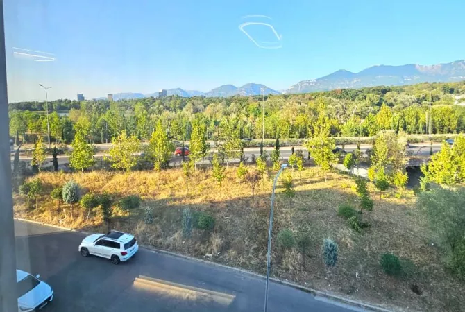 Shtepi me qera Apartament ne Tirane, 1+1, Mobilimi E mobiluar, Pagesa 1,200  Euro.