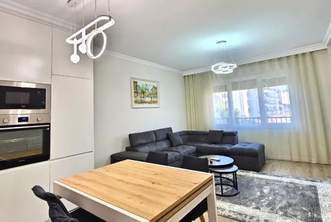 Shtepi me qera Apartament ne Tirane, 2+1, Mobilimi E mobiluar, Pagesa 1,100  Euro.