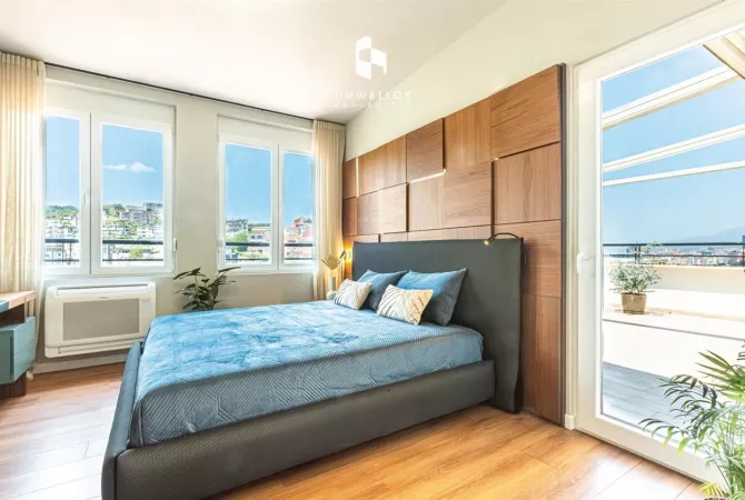 Shtepi ne shitje Penthose(kati i fundit panoramik) ne Tirane, 3+1, Mobilimi E mobiluar, Pagesa 440,000  Euro.