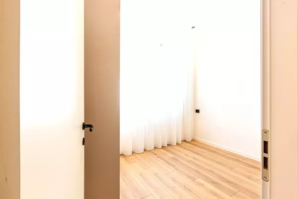 Shtepi ne shitje Apartament ne Tirane, 1+1, Mobilimi E mobiluar, Pagesa 121,500  Euro.