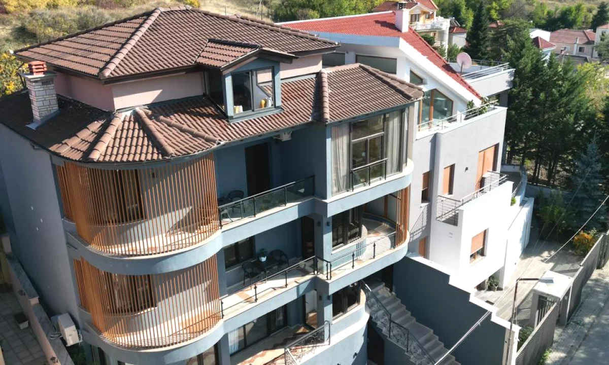 🏨 Hotel Modern Ne Shitje - Korce, Rr. e Vilave | me Pamje mbi gjithe Korcen | 1,300,000 Euro🔥