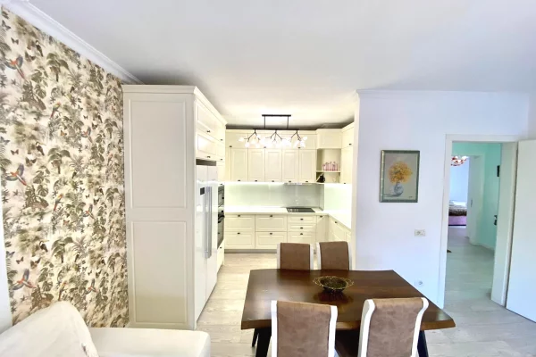 Shtepi me qera Apartament ne Tirane, 3+1, Mobilimi E mobiluar, Pagesa 1,550  Euro.