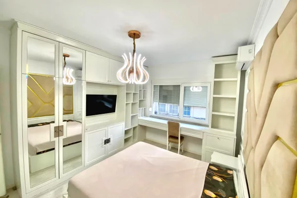 Shtepi me qera Apartament ne Tirane, 3+1, Mobilimi E mobiluar, Pagesa 1,550  Euro.