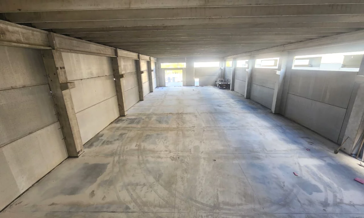 Me Qira : Ultra Kapanon 1350 m2 ( Tirana Industrial Park II )🛣 Lartesi 9.5 m, Vije e Pare, Ndertim 