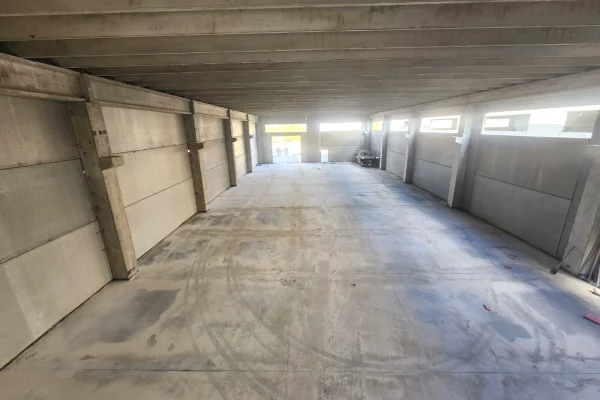 Me Qira : Ultra Kapanon 1350 m2 ( Tirana Industrial Park II )🛣 Lartesi 9.5 m, Vije e Pare, Ndertim 