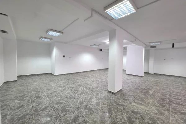 Business Property in Sale 4+1 in Tirana - 200,000 Euro
