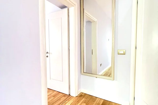 Shtepi me qera Apartament ne Tirane, 2+1, Mobilimi E mobiluar, Pagesa 1,200  Euro.