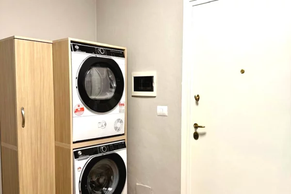 Shtepi me qera Apartament ne Tirane, 2+1, Mobilimi E mobiluar, Pagesa 700  Euro.