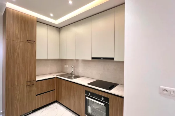 Appartamento in affitto a Tirana 1+1, Arredato