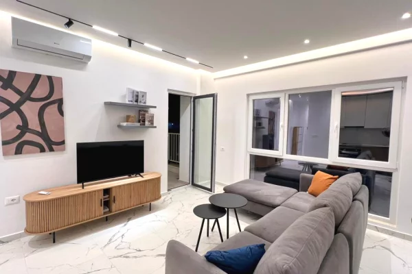 Appartamento in affitto a Tirana 1+1, Arredato