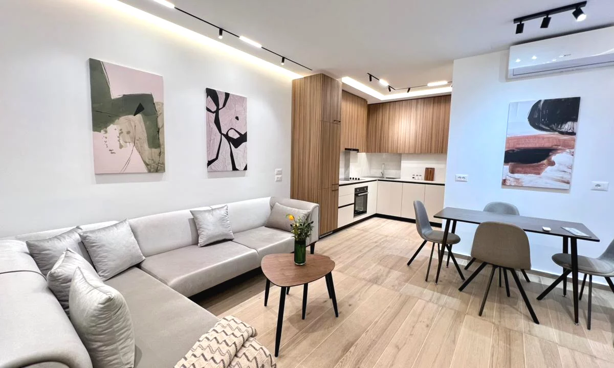 Appartamento in affitto a Tirana 1+1, Arredato