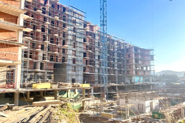 Appartamento in vendita a Tirana 2+1, Vuoto