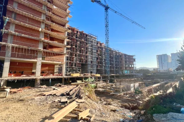 Appartamento in vendita a Tirana 1+1, Vuoto