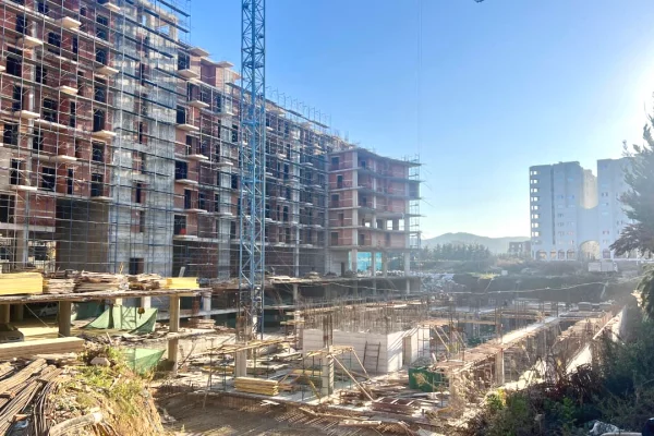 Appartamento in vendita a Tirana 1+1, Vuoto