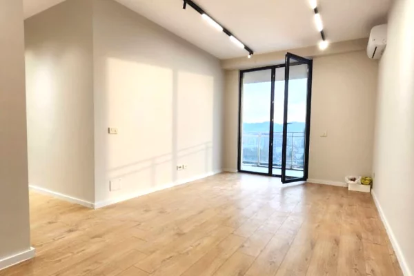 Appartamento in affitto a Tirana 2+1, Vuoto