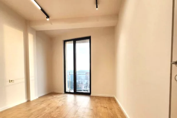 Appartamento in affitto a Tirana 2+1, Vuoto