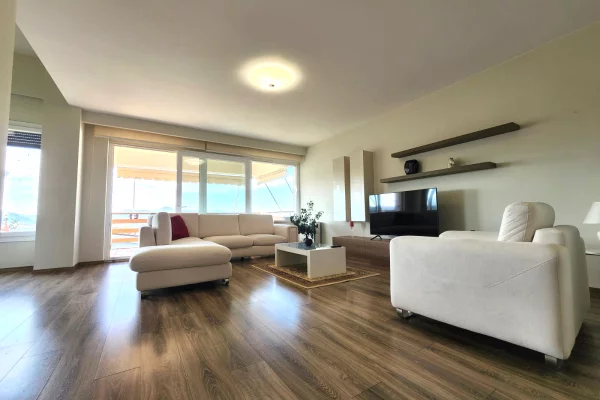 Shtepi me qera Apartament ne Tirane, 2+1, Mobilimi E mobiluar, Pagesa 1,500  Euro.