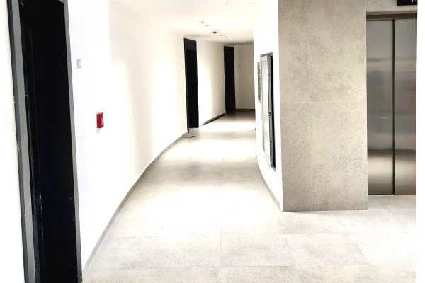 Me Qera: Zyre (135 m2)📍Lake View - Liqeni Tiranes || 3+1+2wc & GARAZH + Verande Gjigande ((1,700Euro/muaj))