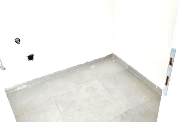 Me Qera: Zyre (135 m2)📍Lake View - Liqeni Tiranes || 3+1+2wc & GARAZH + Verande Gjigande ((1,700Euro/muaj))