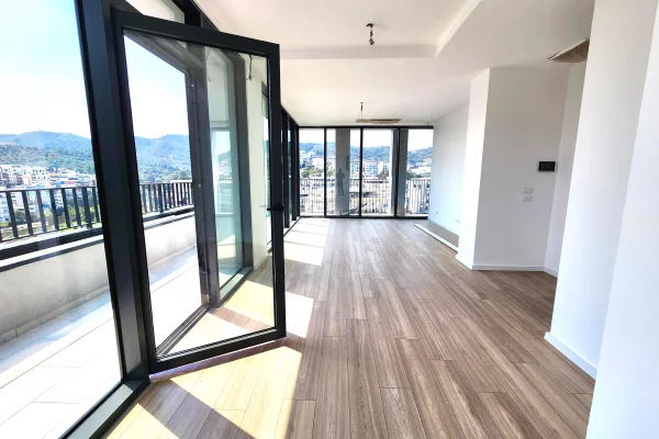 Business Property for Rent 3+1 in Tirana - 1,700 Euro