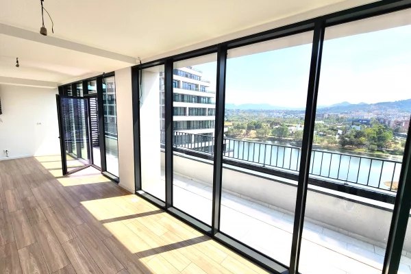 Business Property for Rent 3+1 in Tirana - 1,700 Euro