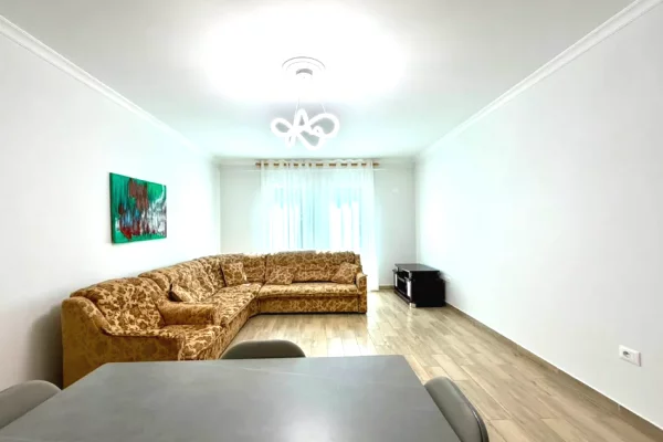 Shtepi me qera Apartament ne Tirane, 1+1, Mobilimi E mobiluar, Pagesa 55,000  Leke.