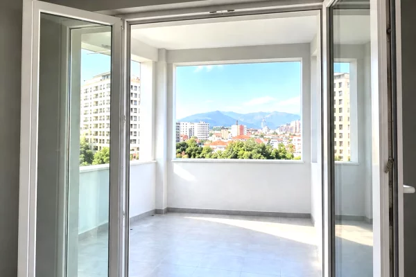 Me Qera: 1+1+Post Parkimi📍Ish Fusha e Aviacionit (River Residence) - Pallat i Ri V.2025✨️ - 65,000 Lek - SP.80m² || Akses i lehte me Unazen e Madhe🚀