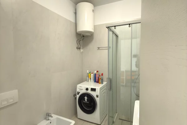 Appartamento in vendita a Tirana 2+1, Arredato