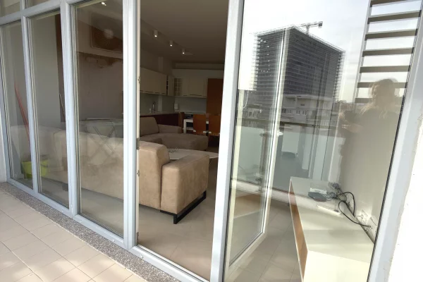 Appartamento in vendita a Tirana 2+1, Arredato