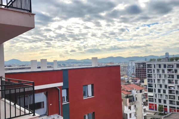 Appartamento in vendita a Tirana 2+1, Vuoto