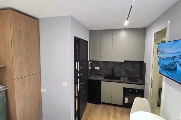 Appartamento in vendita a Tirana 3+1, Arredato